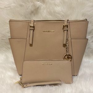 Michael Kors Jet Set Nude purse and wallet